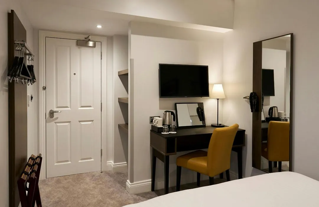 Four Points Flex By Sheraton London Kensington Olympia-1
